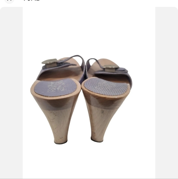 Ferragamo Italy  Horseshoe Peep Toe Heels Size 7-7.5 B - Picture 4 of 8